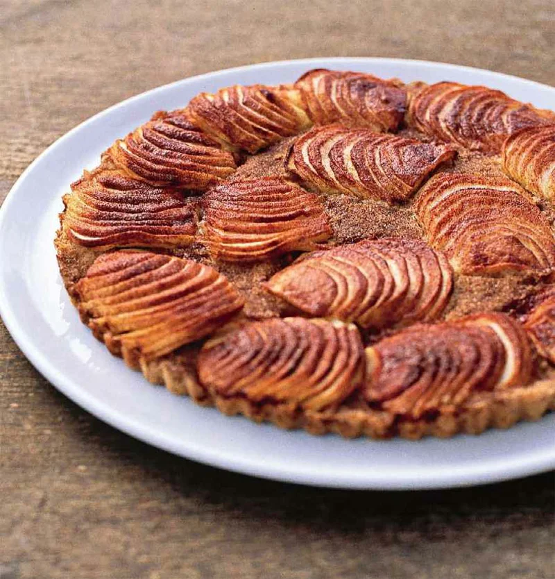 apple-and-amaretti-tart