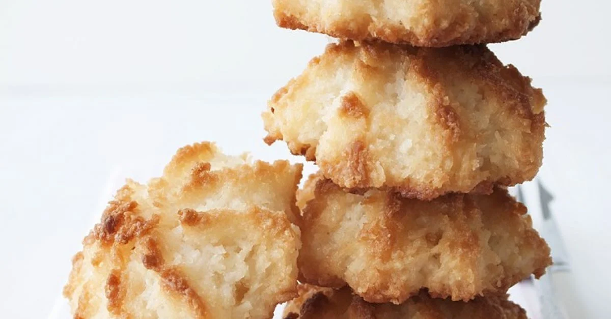 desiccated-coconut-kisses desiccated-coconut-kisses