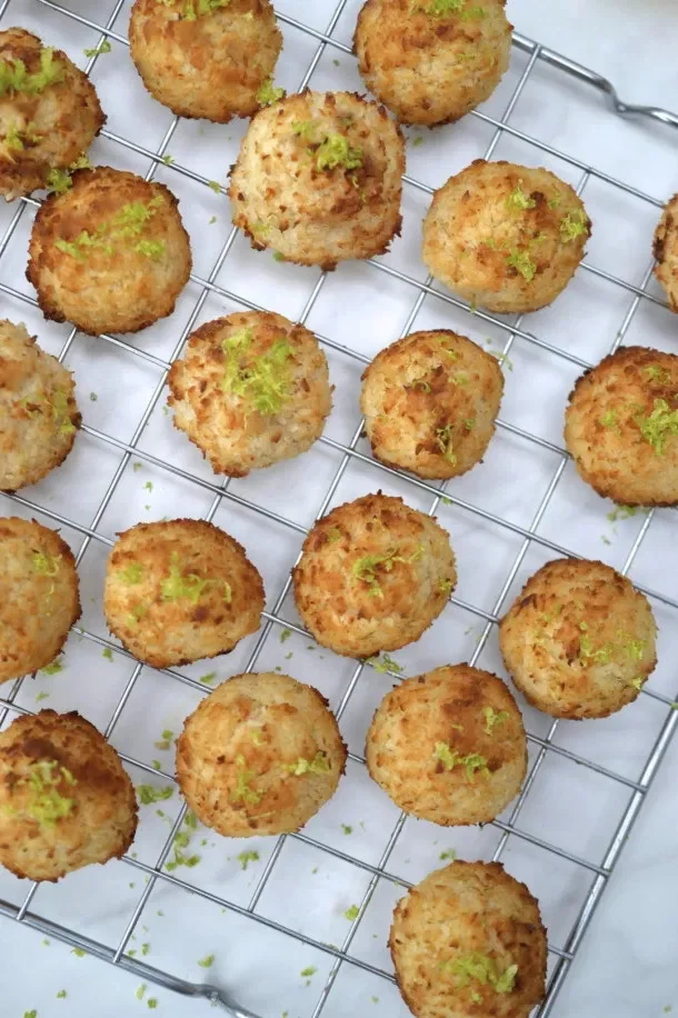 lime-coconut-macaroons lime-coconut-macaroons