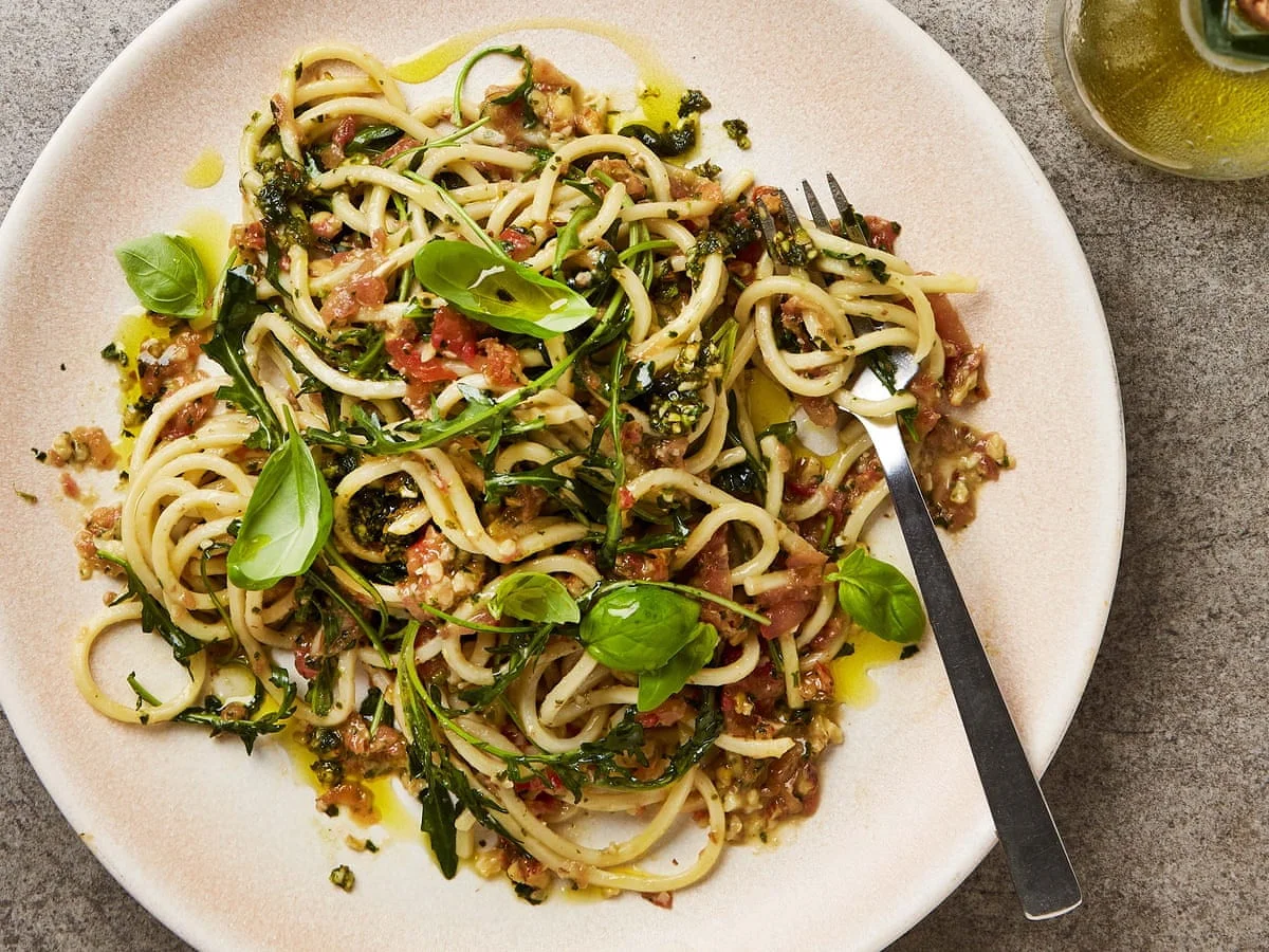 spaghetti-with-roast-almond-and-tomato-pesto spaghetti-with-roast-almond-and-tomato-pesto
